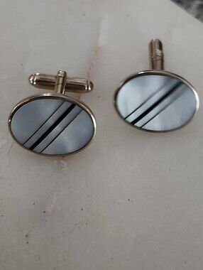 Vtg Austria Gold Tone Oval Mother-of-Pearl Cuff Links with Black Stripes